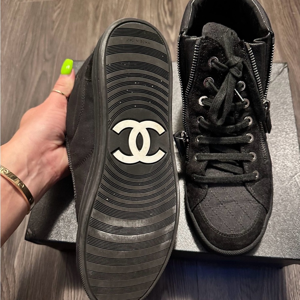 Chanel sneakers size 8